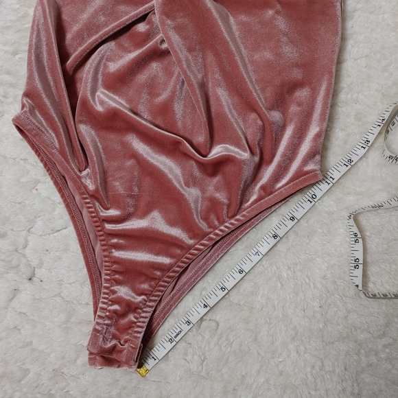 SOLD Topshop pink velvet twist front bodysuit 6 - Picture 11 of 12
